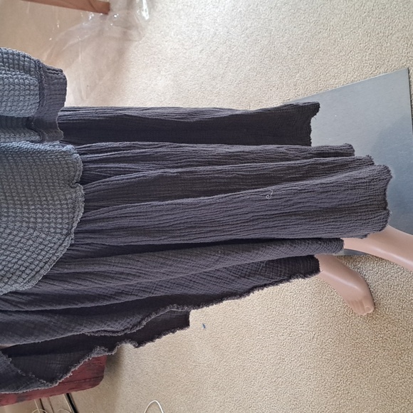 👻POL Elegant Black and Gray Women's Long Cardigan - Picture 3 of 9